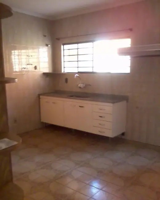 Foto 4 de Casa com 3 quartos à venda e para alugar, 293m2 em Vila Cleto, Itu - SP