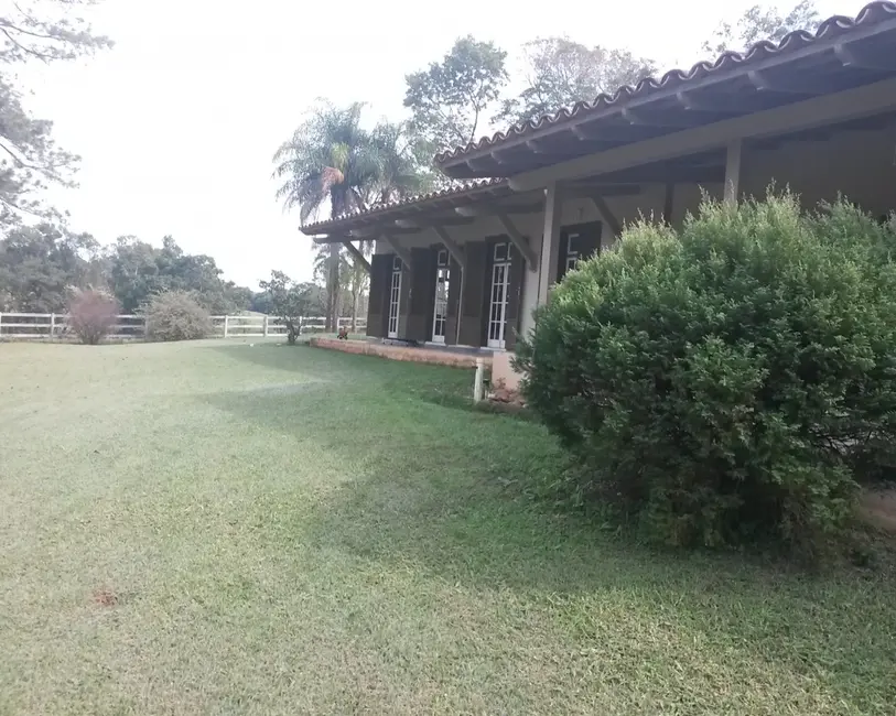 Foto 6 de Casa com 7 quartos para alugar, 1500m2 em Itu - SP