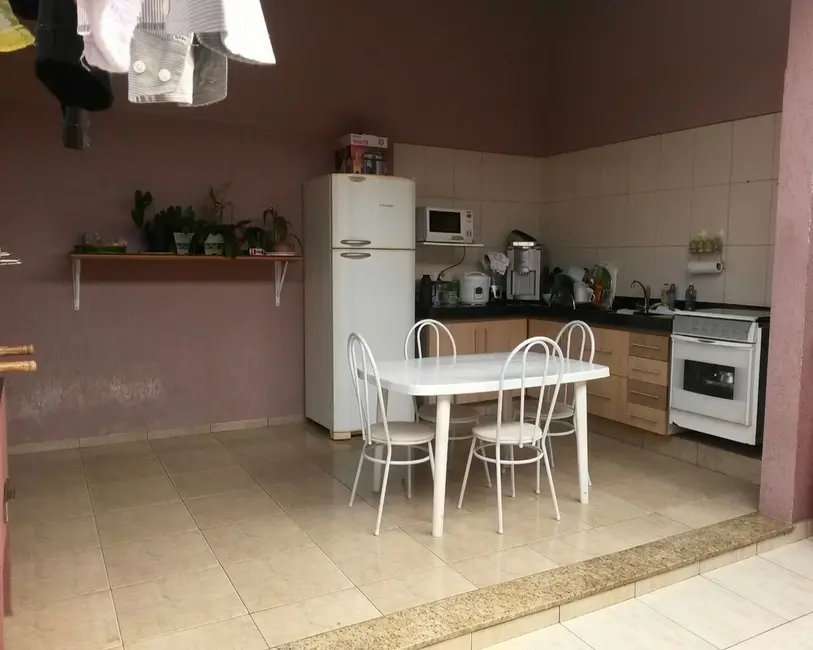 Foto 4 de Casa com 4 quartos à venda, 214m2 em Jardim Faculdade, Itu - SP