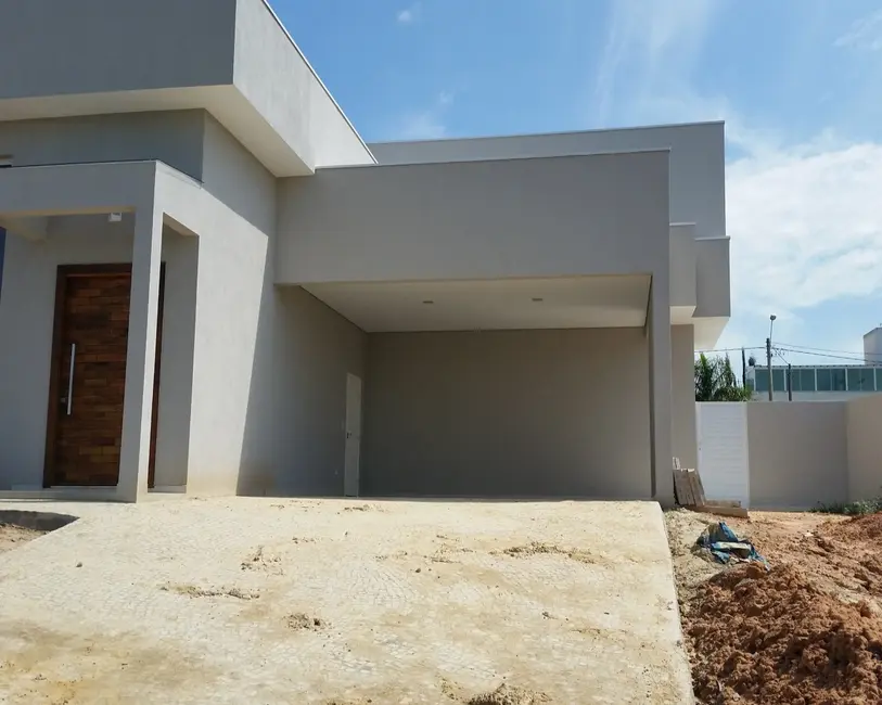 Foto 2 de Casa com 3 quartos à venda, 246m2 em Salto - SP