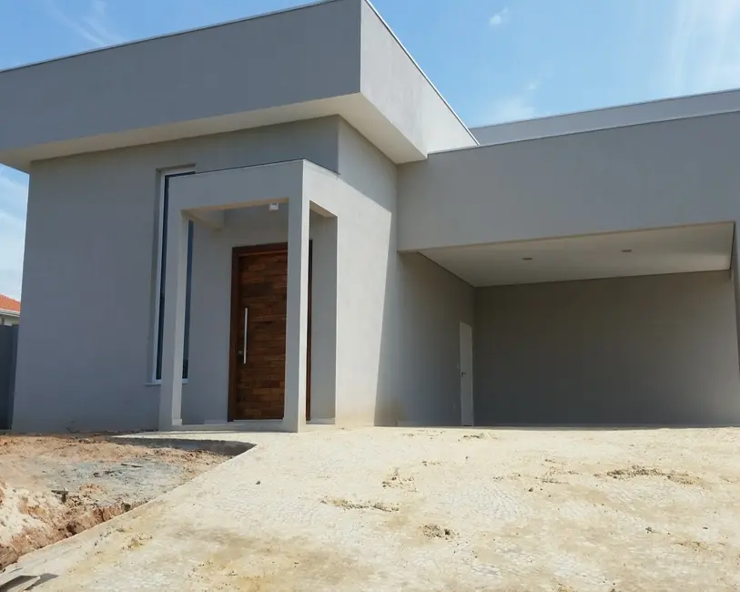 Foto 1 de Casa com 3 quartos à venda, 246m2 em Salto - SP