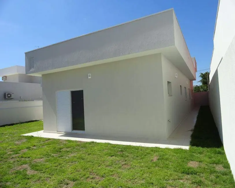 Foto 2 de Casa com 3 quartos à venda, 233m2 em Salto - SP