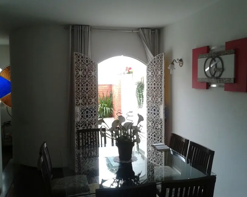 Foto 5 de Casa com 3 quartos à venda, 200m2 em Jardim Faculdade, Itu - SP