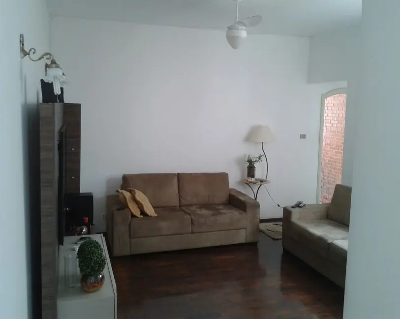 Foto 8 de Casa com 3 quartos à venda, 200m2 em Jardim Faculdade, Itu - SP