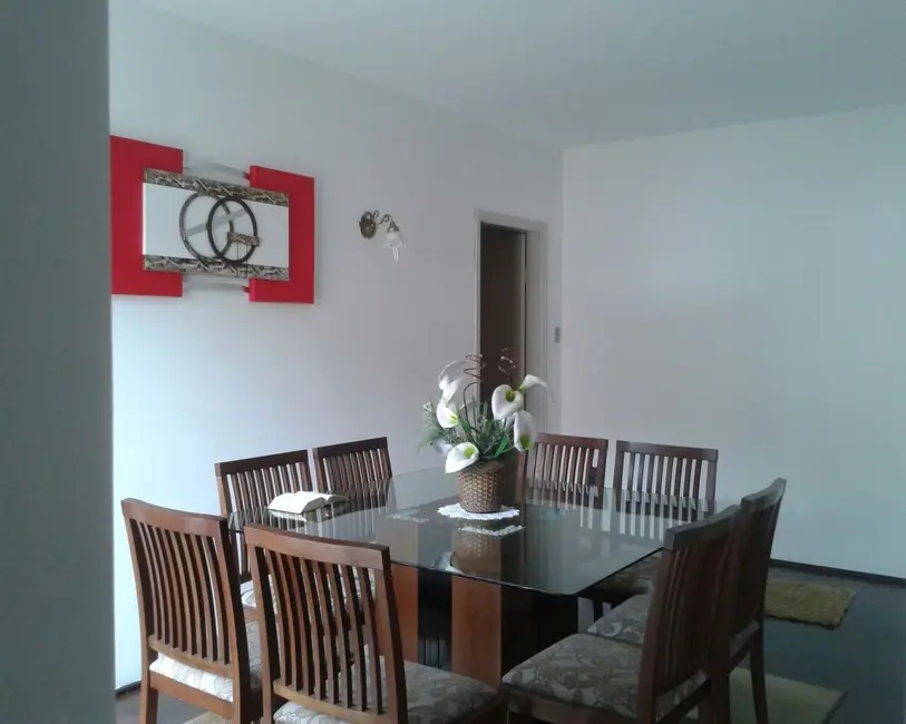 Foto 9 de Casa com 3 quartos à venda, 200m2 em Jardim Faculdade, Itu - SP