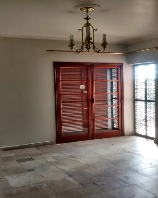 Casa com 5 quartos para alugar, 500m2 em Centro, Itu - SP - imagem 8 Foto 8 de Casa com 5 quartos para alugar, 500m2 em Centro, Itu - SP
