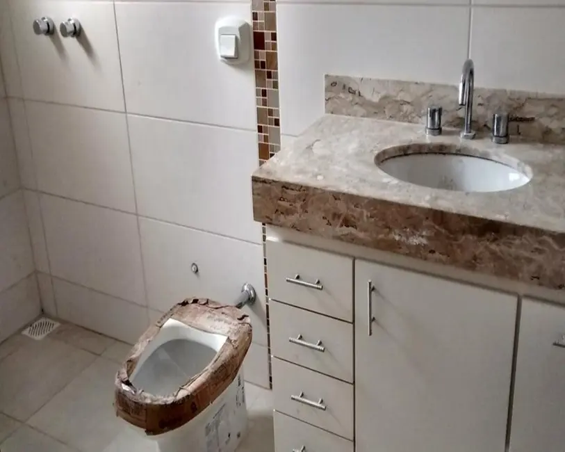 Foto 8 de Casa com 3 quartos à venda, 205m2 em Salto - SP