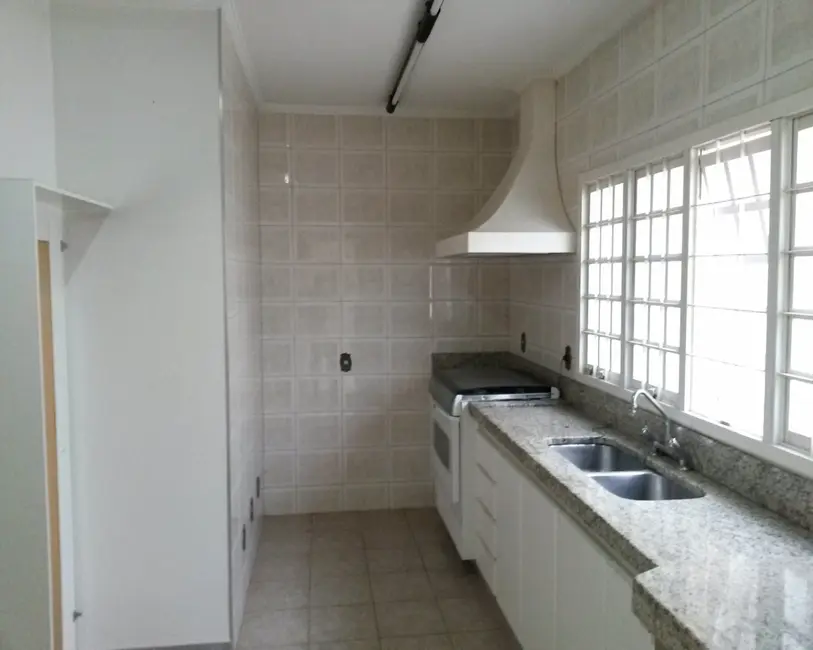 Foto 4 de Casa com 2 quartos à venda, 300m2 em Itu - SP
