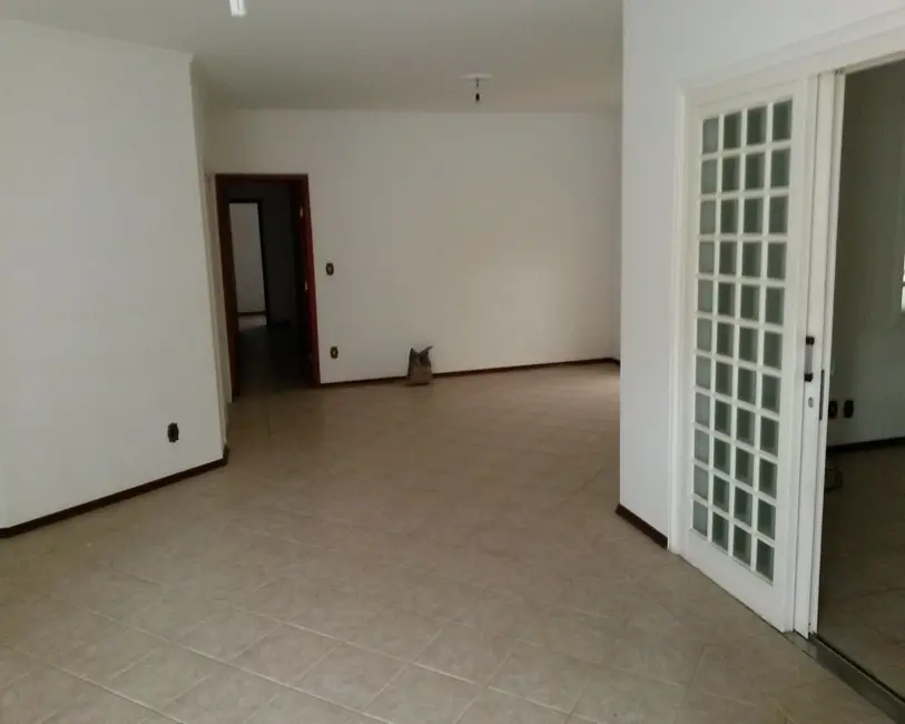 Foto 9 de Casa com 2 quartos à venda, 300m2 em Itu - SP