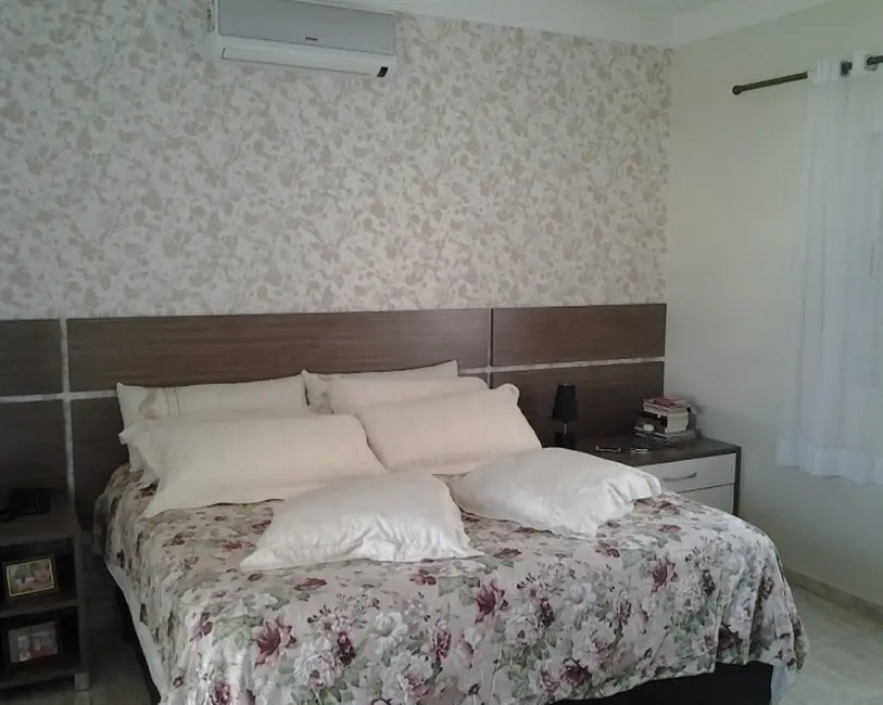 Casa com 4 quartos à venda, 525m2 em Sorocaba - SP - imagem 5 Foto 5 de Casa com 4 quartos à venda, 525m2 em Sorocaba - SP