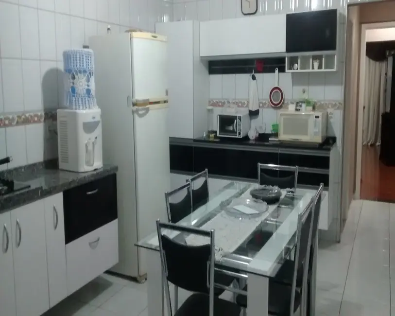 Casa com 3 quartos à venda, 120m2 em Parque Industrial, Itu - SP - imagem 4 Foto 4 de Casa com 3 quartos à venda, 120m2 em Parque Industrial, Itu - SP