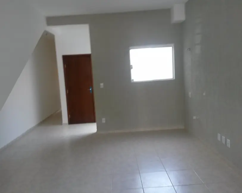 Foto 1 de Casa com 4 quartos à venda, 135m2 em Jardim Santa Tereza, Itu - SP