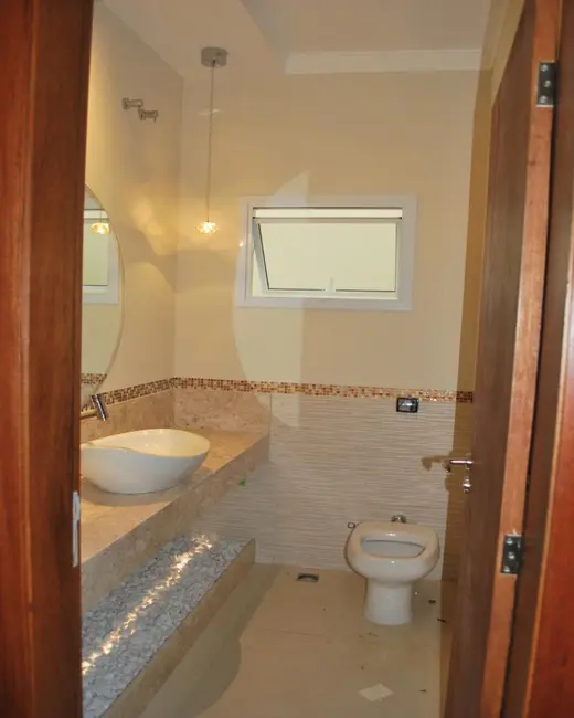 Casa com 3 quartos à venda, 256m2 em Salto - SP - imagem 8 Foto 8 de Casa com 3 quartos à venda, 256m2 em Salto - SP