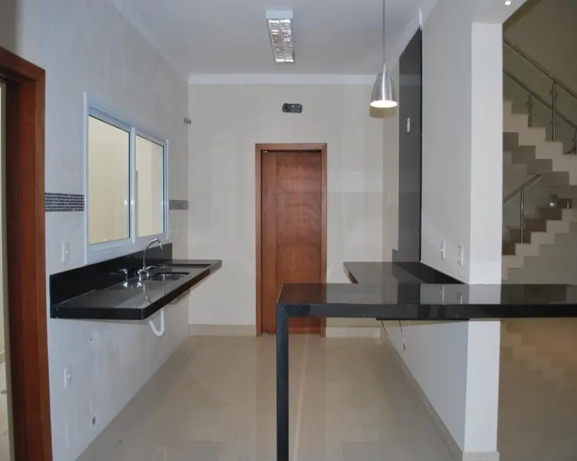 Casa com 3 quartos à venda, 256m2 em Salto - SP - imagem 4 Foto 4 de Casa com 3 quartos à venda, 256m2 em Salto - SP