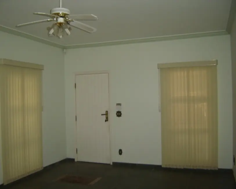 Casa com 3 quartos à venda, 165m2 em Jardim Rosinha, Itu - SP - imagem 4 Foto 4 de Casa com 3 quartos à venda, 165m2 em Jardim Rosinha, Itu - SP