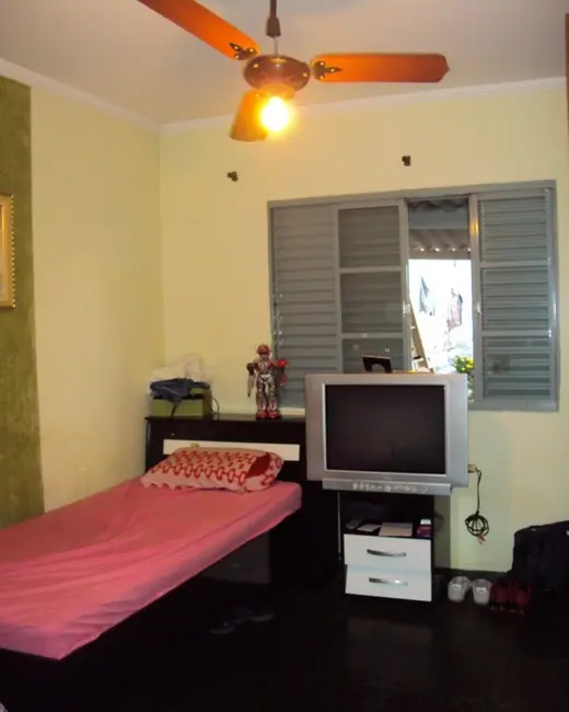 Casa com 2 quartos à venda, 90m2 em Itu - SP - imagem 3 Foto 3 de Casa com 2 quartos à venda, 90m2 em Itu - SP