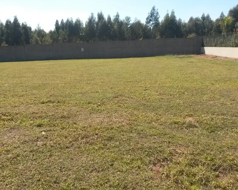 Foto 1 de Terreno / Lote à venda em Cabreuva - SP