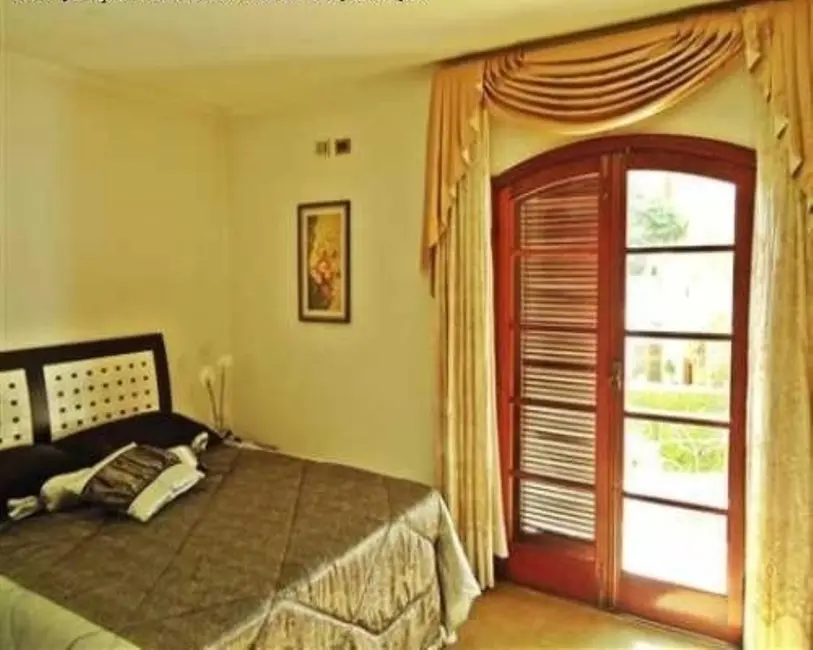 Foto 2 de Casa com 4 quartos à venda em Vila Trujillo, Sorocaba - SP