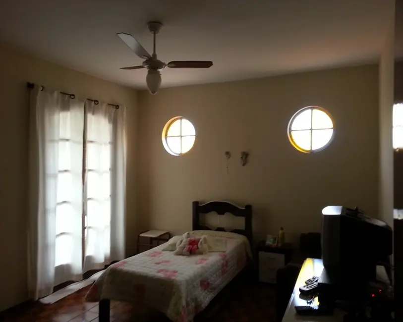 Foto 4 de Casa com 2 quartos à venda, 184m2 em Parque Industrial, Itu - SP