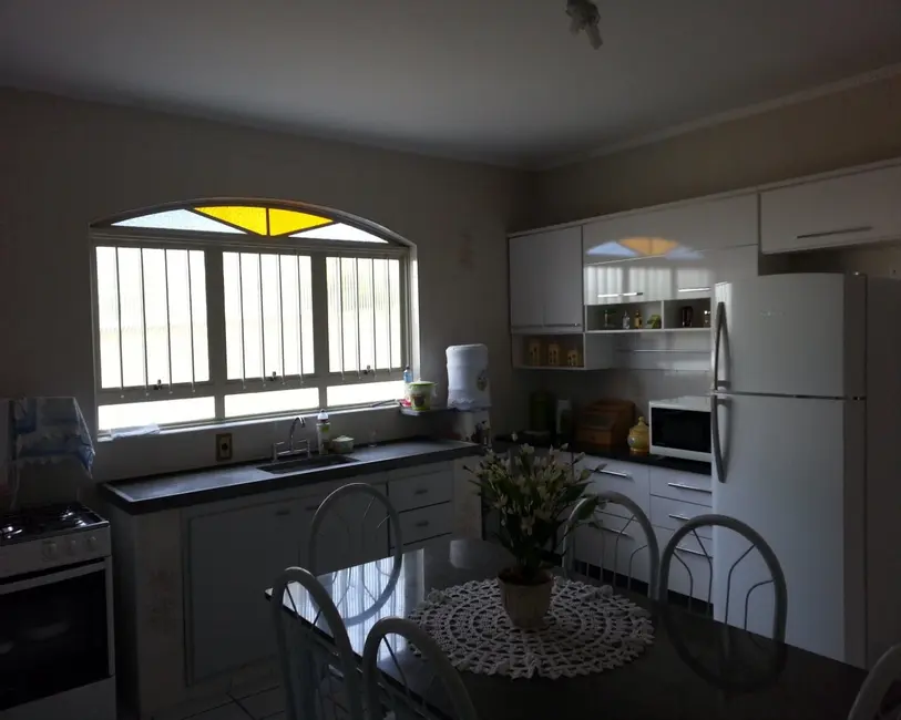 Foto 3 de Casa com 2 quartos à venda, 184m2 em Parque Industrial, Itu - SP