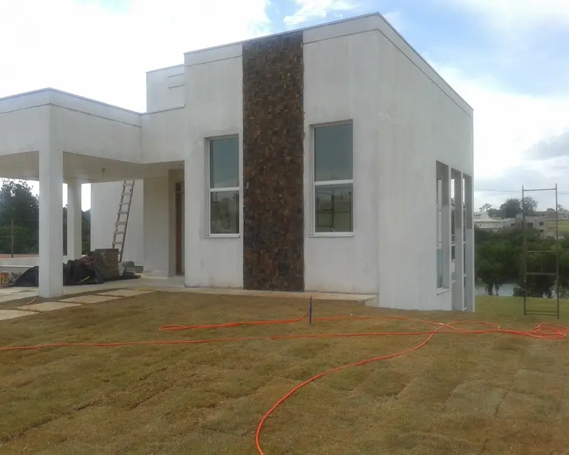 Foto 2 de Casa com 3 quartos à venda, 220m2 em Salto - SP