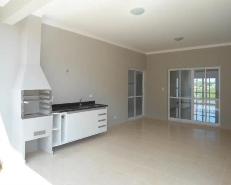 Foto 1 de Casa com 3 quartos à venda, 205m2 em Salto - SP