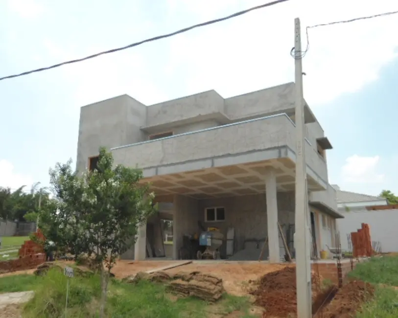 Foto 2 de Casa com 3 quartos à venda, 228m2 em Salto - SP