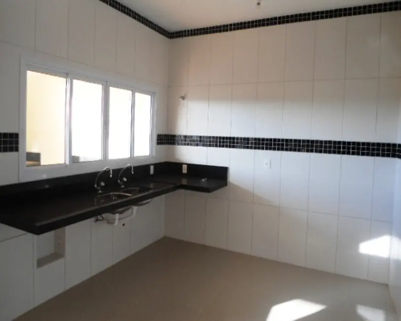 Casa com 3 quartos à venda, 165m2 em Itu - SP - imagem 4 Foto 4 de Casa com 3 quartos à venda, 165m2 em Itu - SP