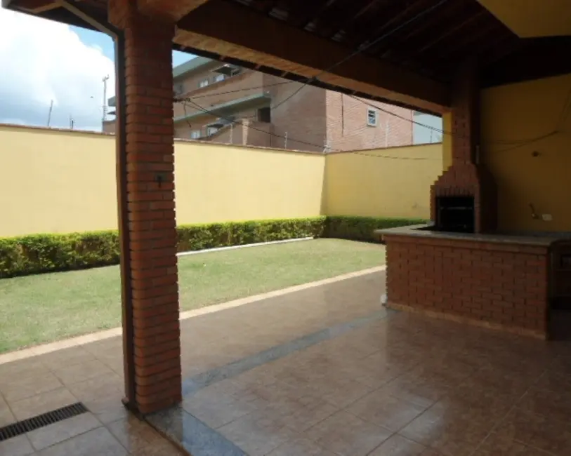 Foto 3 de Casa com 4 quartos à venda, 290m2 em Jardim Faculdade, Itu - SP