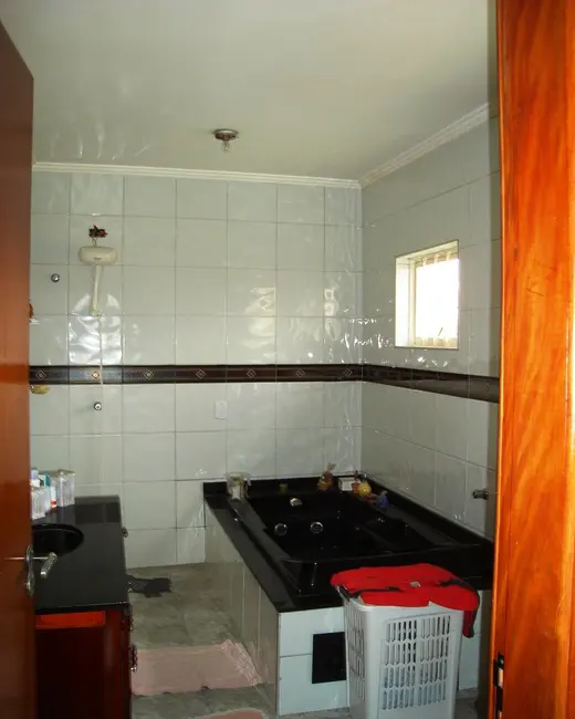 Foto 2 de Casa com 3 quartos à venda, 248m2 em Jardim das Rosas, Itu - SP