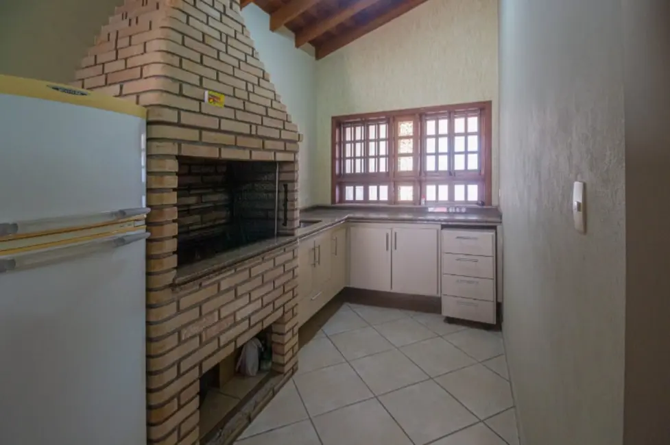 Foto 9 de Casa com 4 quartos à venda, 275m2 em Parque Residencial Presidente Médici, Itu - SP