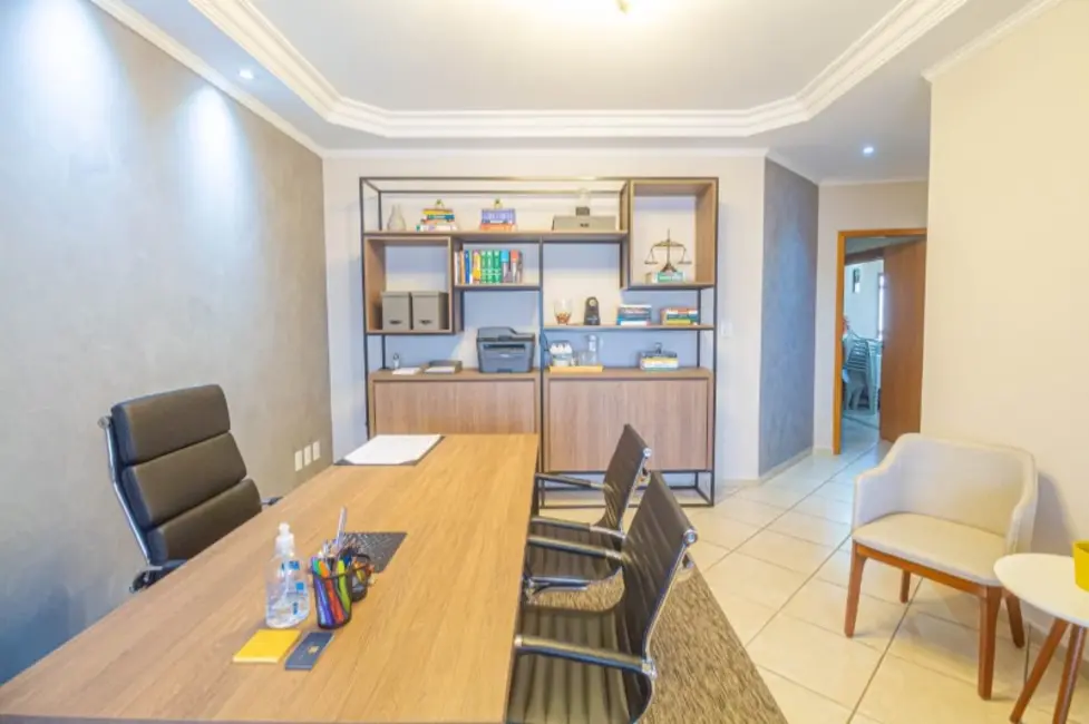 Foto 5 de Casa com 4 quartos à venda, 275m2 em Parque Residencial Presidente Médici, Itu - SP