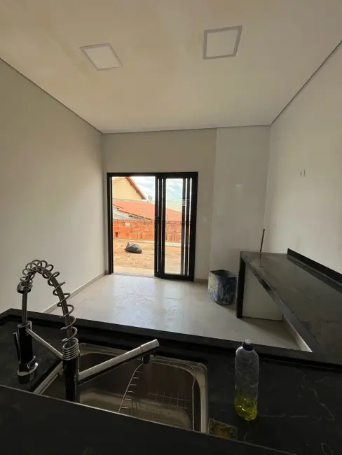 Foto 4 de Casa com 2 quartos à venda, 75m2 em Jardim Santa Rosa, Itu - SP