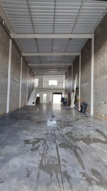 Armazém / Galpão para alugar, 148m2 em São Luiz, Itu - SP - imagem 2 Foto 2 de Armazém / Galpão para alugar, 148m2 em São Luiz, Itu - SP