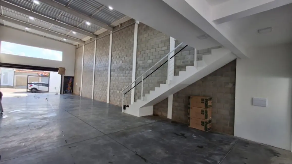 Armazém / Galpão para alugar, 148m2 em São Luiz, Itu - SP - imagem 9 Foto 9 de Armazém / Galpão para alugar, 148m2 em São Luiz, Itu - SP