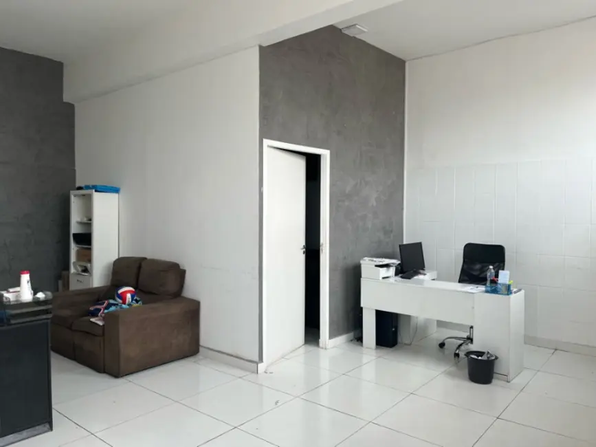 Sala Comercial à venda, 260m2 em Centro, Salto - SP - imagem 6 Foto 6 de Sala Comercial à venda, 260m2 em Centro, Salto - SP