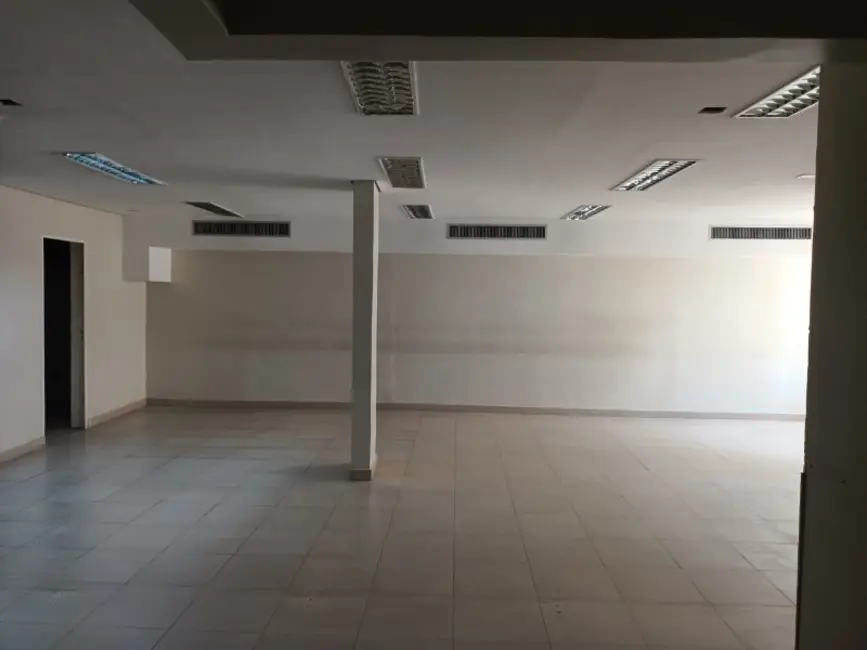 Foto 2 de Armazém / Galpão à venda, 695m2 em Centro, Itu - SP