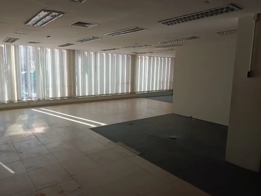 Foto 4 de Armazém / Galpão à venda, 695m2 em Centro, Itu - SP