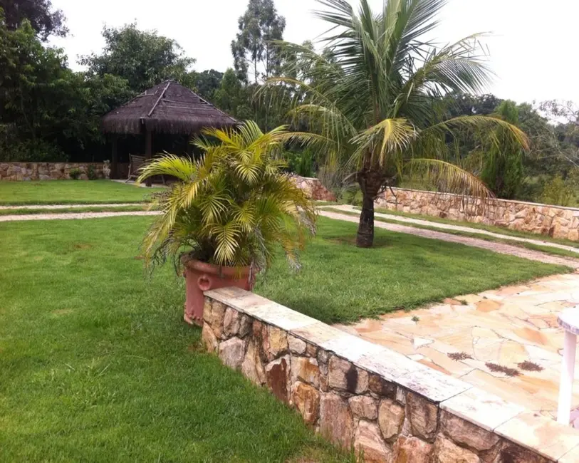 Sítio / Rancho com 6 quartos à venda, 1000m2 em Guarei - SP - imagem 3 Foto 3 de Sítio / Rancho com 6 quartos à venda, 1000m2 em Guarei - SP