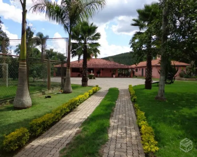 Sítio / Rancho com 6 quartos à venda, 1000m2 em Guarei - SP - imagem 8 Foto 8 de Sítio / Rancho com 6 quartos à venda, 1000m2 em Guarei - SP