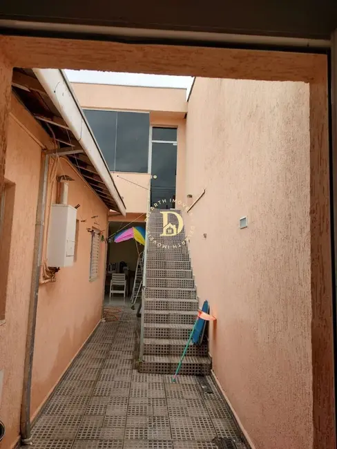 Foto 3 de Casa com 3 quartos à venda, 160m2 em Sao Jose Dos Campos - SP