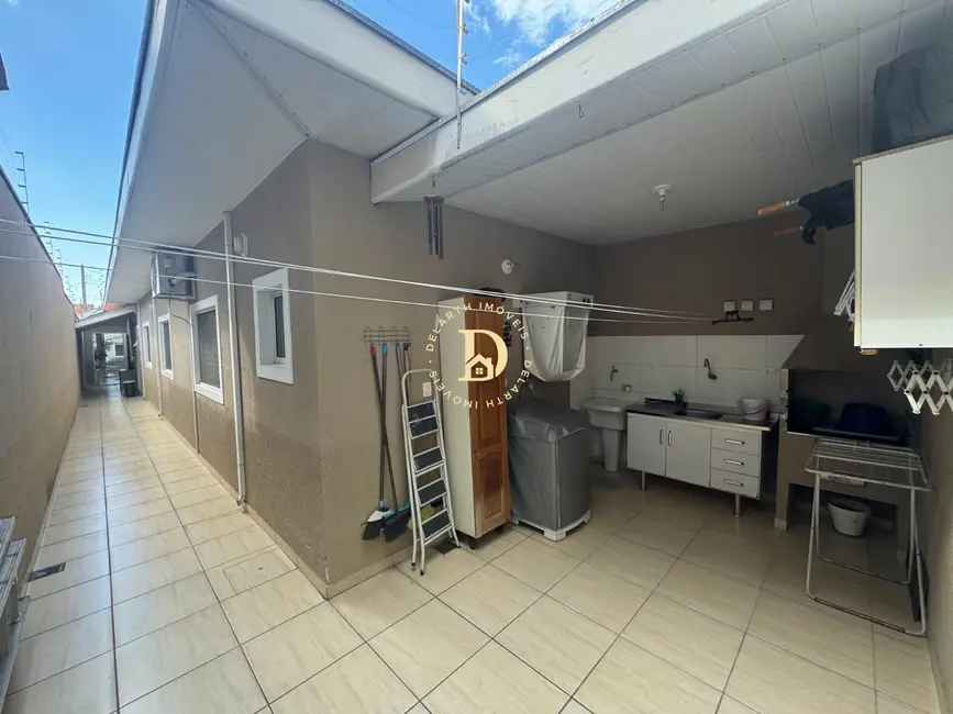 Foto 1 de Casa com 3 quartos à venda, 114m2 em Sao Jose Dos Campos - SP