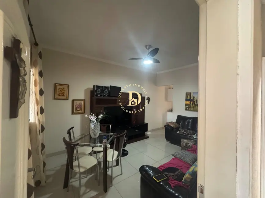 Foto 4 de Casa com 3 quartos à venda, 115m2 em Sao Jose Dos Campos - SP