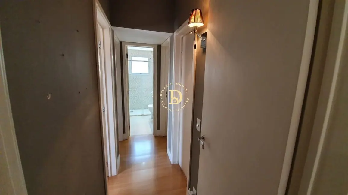 Apartamento com 4 quartos para alugar, 129m2 em Sao Jose Dos Campos - SP - imagem 8 Foto 8 de Apartamento com 4 quartos para alugar, 129m2 em Sao Jose Dos Campos - SP