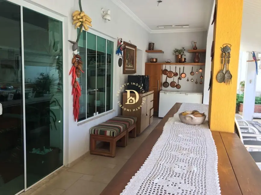 Foto 1 de Sobrado com 4 quartos à venda, 207m2 em Jardim Coleginho, Jacarei - SP