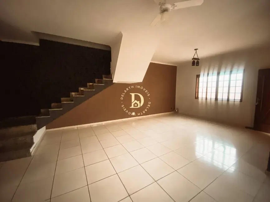 Foto 2 de Sobrado com 3 quartos à venda, 140m2 em Parque dos Príncipes, Jacarei - SP