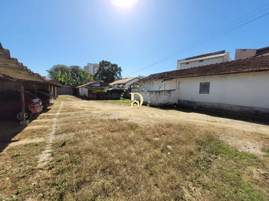 Foto 1 de Terreno / Lote à venda, 750m2 em Sao Jose Dos Campos - SP