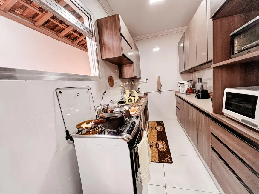 Foto 6 de Casa com 4 quartos à venda, 204m2 em Sao Jose Dos Campos - SP