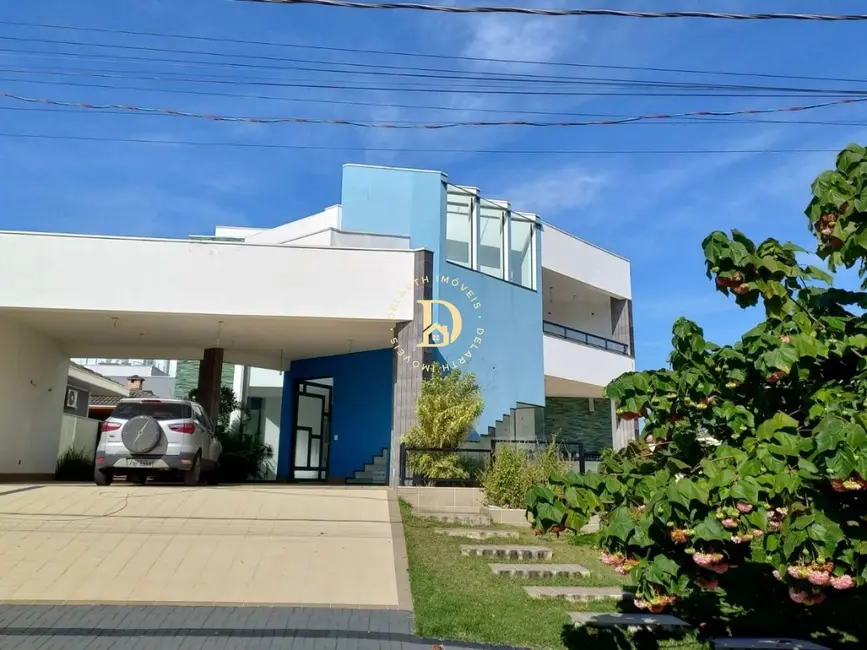Foto 2 de Casa com 3 quartos à venda, 320m2 em Sao Jose Dos Campos - SP