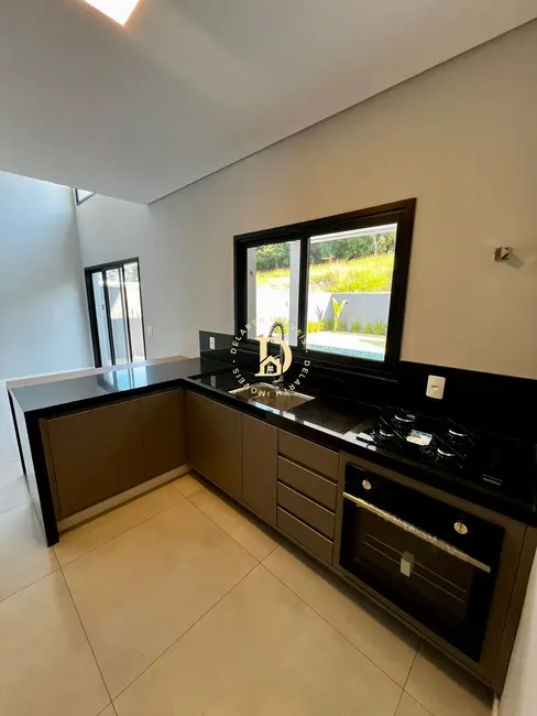Foto 7 de Casa de Condomínio com 3 quartos à venda, 235m2 em Sao Jose Dos Campos - SP